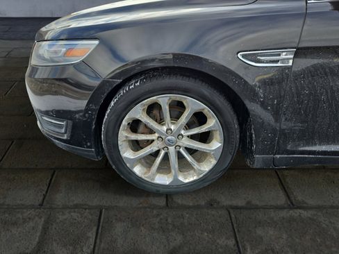 Used 2013 Ford Taurus Limited image 26