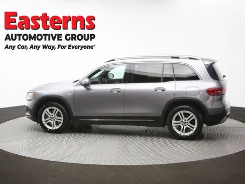Used 2021 Mercedes-Benz GLB 250 4MATIC w/ Premium Package image 61