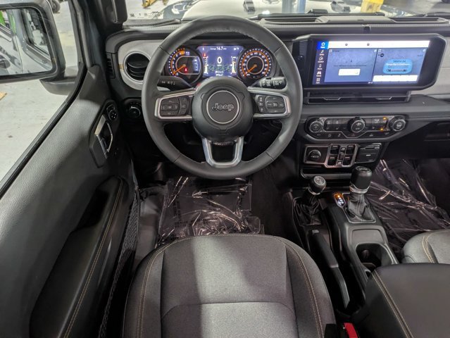 Certified 2026 Jeep Wrangler Unlimited Sahara AWD/4WD image 16