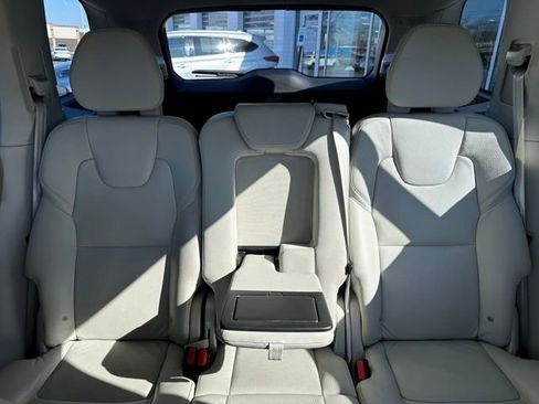Used 2020 Volvo XC90 T6 Momentum image 20