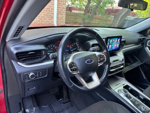 Used 2020 Ford Explorer XLT w/ Comfort Package AWD/4WD image 16