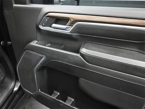 Used 2024 Chevrolet Silverado 2500 LT w/ Z71 Off-Road Package image 21