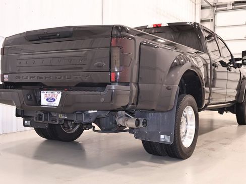 Certified 2019 Ford F450 Platinum w/ Platinum Ultimate Package AWD/4WD image 10