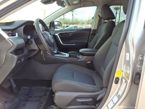 Used 2022 Toyota RAV4 LE image 25