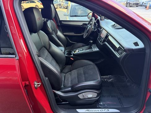 Used 2017 Porsche Macan GTS image 18