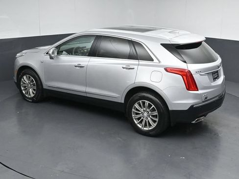 Used 2017 Cadillac XT5 Luxury w/ Driver Awareness Package AWD/4WD image 49