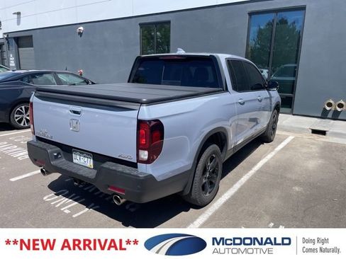 Used 2022 Honda Ridgeline Black Edition image 3