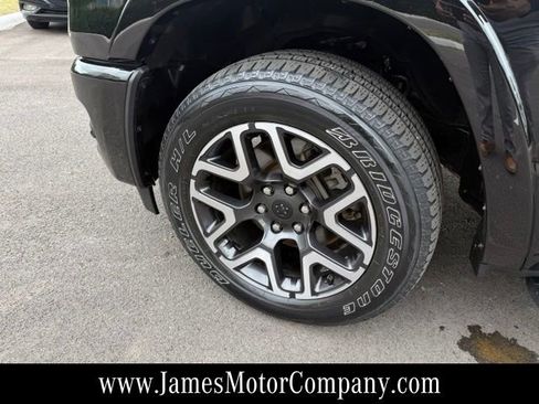 Used 2025 RAM 1500 Laramie w/ Sport Appearance Package AWD/4WD image 9