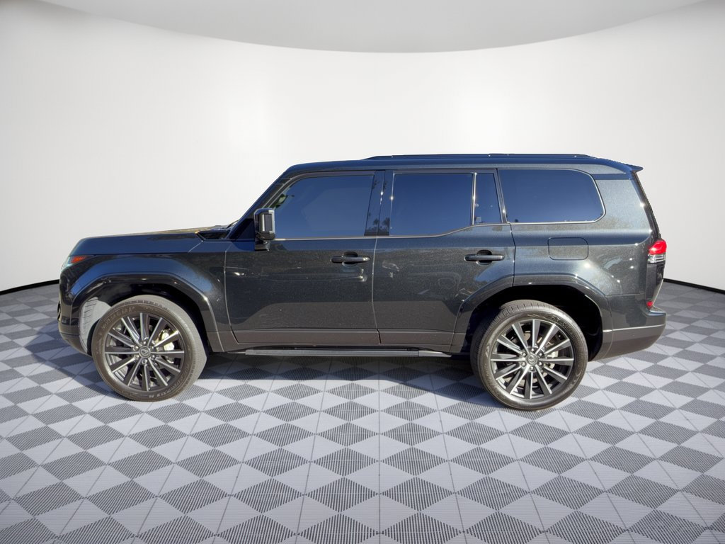Used 2024 Lexus GX 550 w/ Accessory Package (2T) AWD/4WD image 2