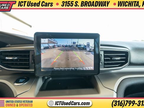 Used 2022 Ford Explorer XLT w/ Equipment Group 202A AWD/4WD image 22