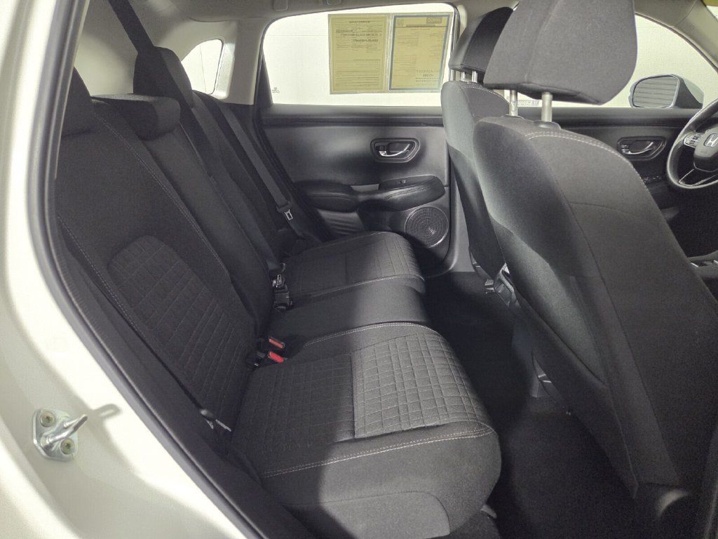 Used 2023 Honda HR-V LX image 46