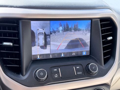 Used 2021 GMC Acadia Denali w/ Denali Technology Package image 18