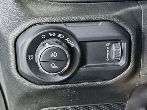 Used 2023 Jeep Gladiator Sport AWD/4WD image 10
