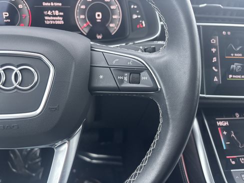 Used 2023 Audi Q8 Premium Plus w/ Premium Plus Package image 27