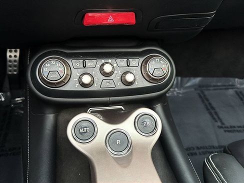 Used 2012 Ferrari California RWD image 19