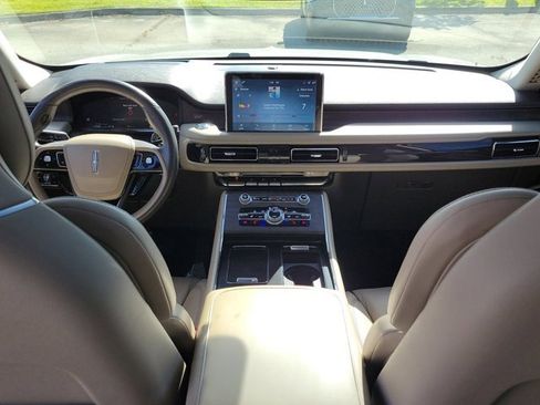 Certified 2020 Lincoln Aviator Reserve w/ Equipment Group 202A image 18