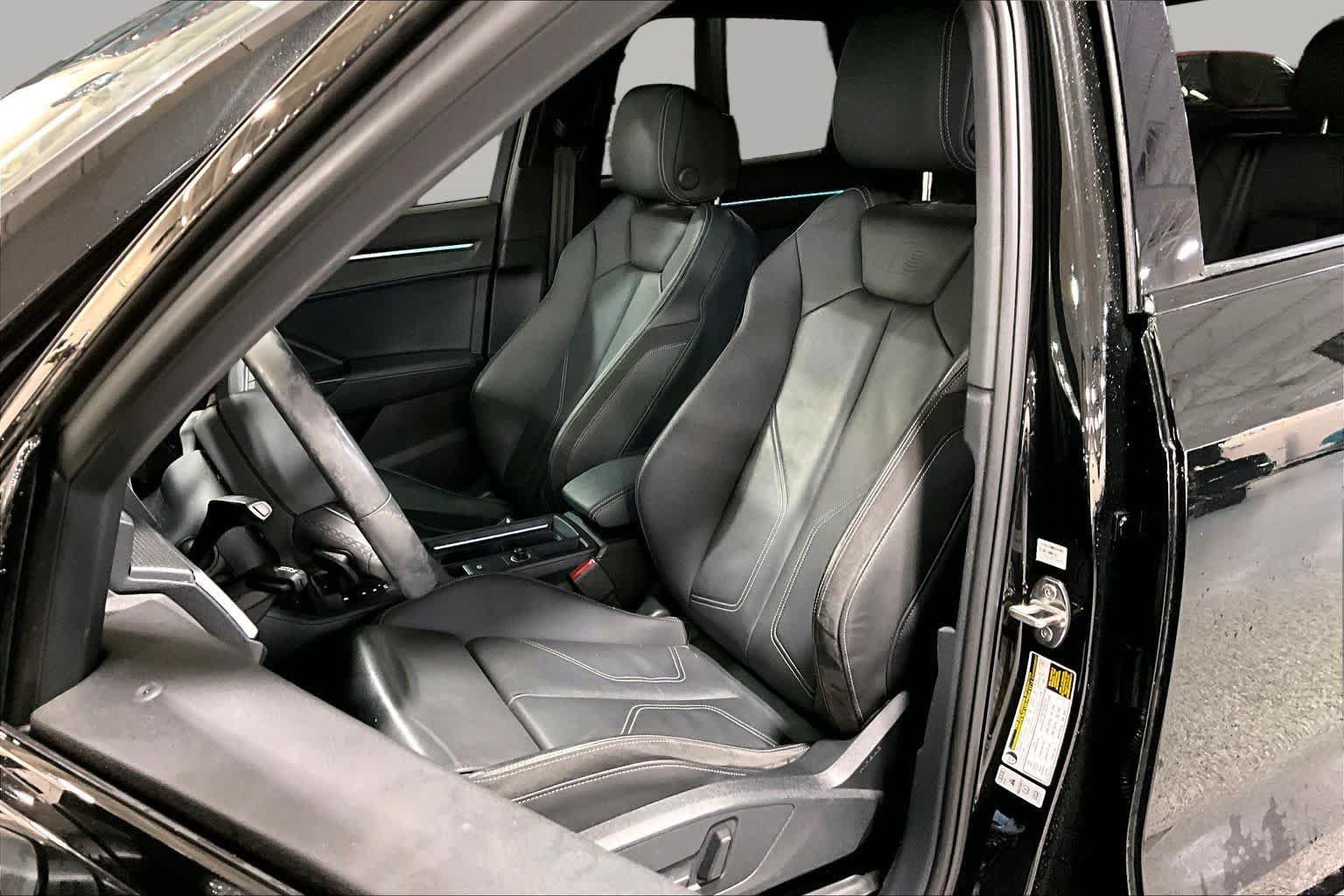 Certified 2023 Audi Q3 2.0T Premium Plus w/ Premium Plus Package AWD/4WD image 8
