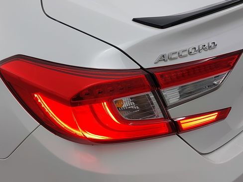 Used 2022 Honda Accord Sport image 33