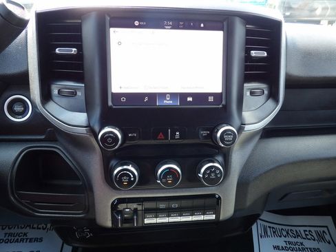 Used 2022 RAM 3500 Tradesman RWD image 35