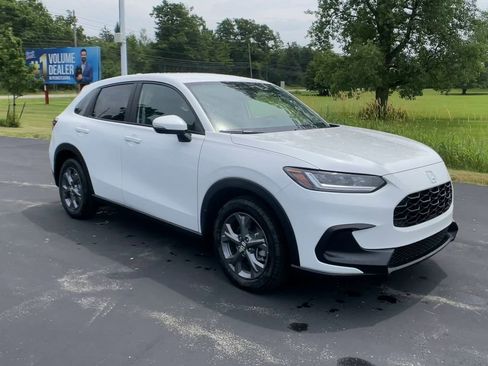 New 2026 Honda HR-V LX image 2