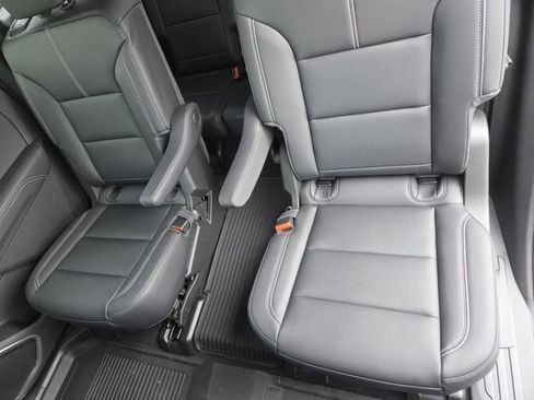 New 2026 GMC Acadia Elevation w/ Black Edition FWD image 29