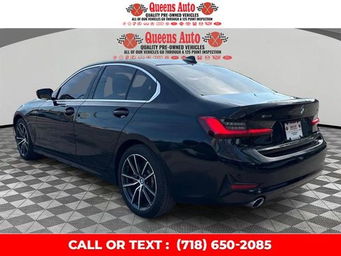 Used 2019 BMW 330i xDrive Sedan w/ Convenience Package AWD/4WD image 4