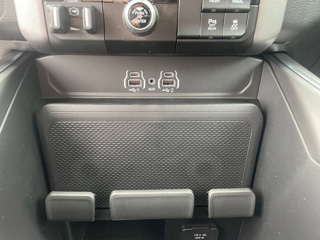 New 2026 RAM 1500 Big Horn AWD/4WD image 18