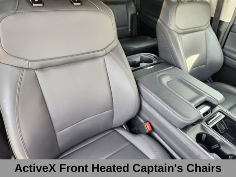 Used 2025 Ford Expedition Active image 21