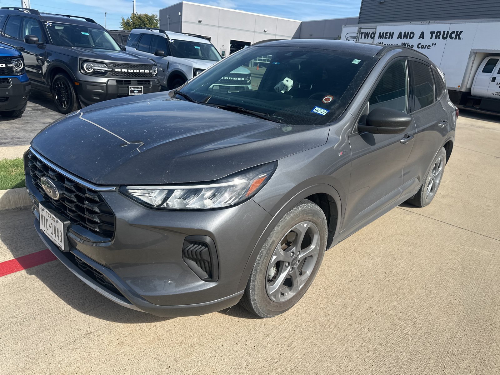 Used 2024 Ford Escape ST-Line w/ Tech Pack #1 FWD image 3