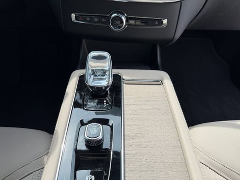 New 2026 Volvo XC90 B6 Plus image 11