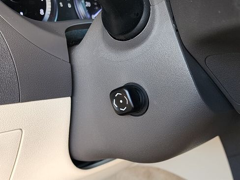 Used 2011 Lexus ES 350 FWD image 28