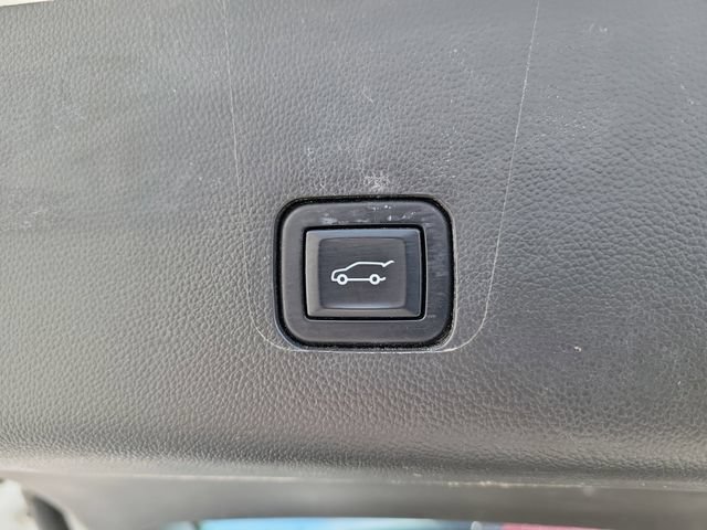 Certified 2023 Chevrolet Traverse LT FWD image 11