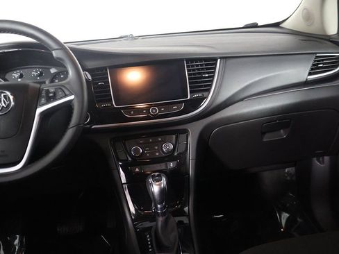 Used 2021 Buick Encore Preferred image 27