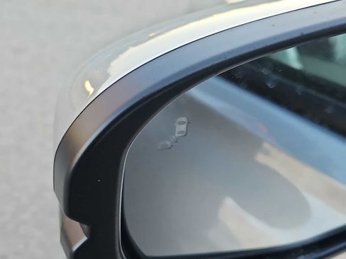 New 2026 Honda HR-V EX-L image 6