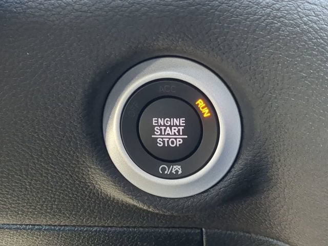 New 2026 Chrysler Pacifica Select FWD image 36
