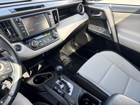Used 2016 Toyota RAV4 XLE w/ Convenience Package image 29