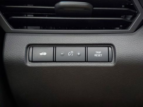 Used 2025 Nissan Altima 2.5 SV image 28