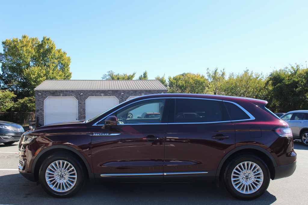 Used 2019 Lincoln Nautilus FWD image 10