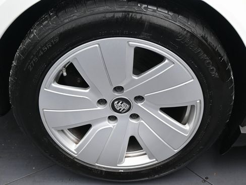 Used 2022 Porsche Taycan image 32