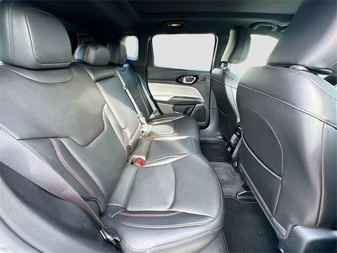 Certified 2023 Jeep Compass Limited w/ Sun and Sound Group image 24