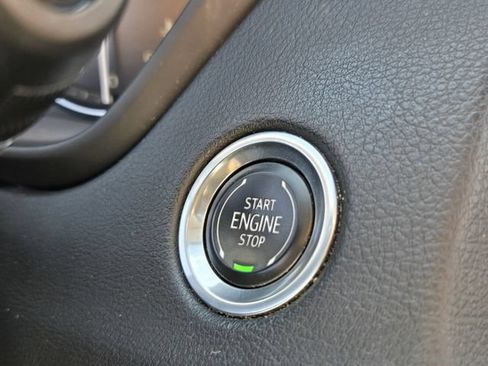 Used 2023 Cadillac XT4 Luxury FWD image 23