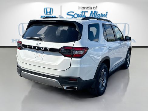 New 2026 Honda Pilot EX-L image 7