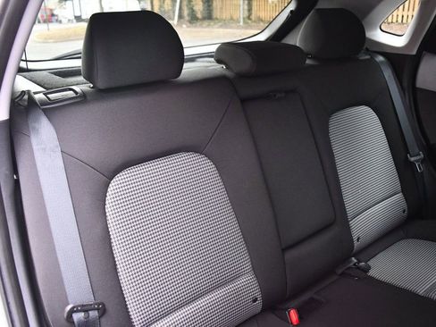 Used 2019 Hyundai Kona SE w/ Cargo Package image 27