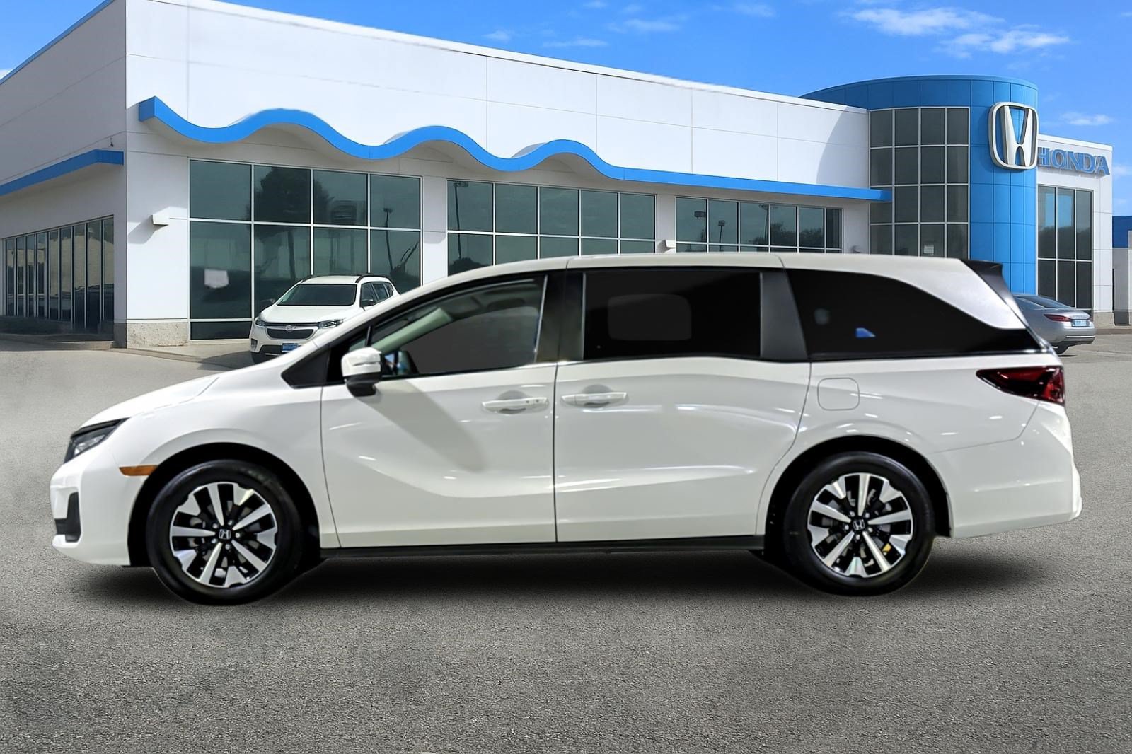 New 2026 Honda Odyssey EX-L image 2