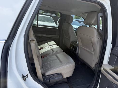Used 2020 Ford Expedition XLT w/ Equipment Group 202A RWD image 16