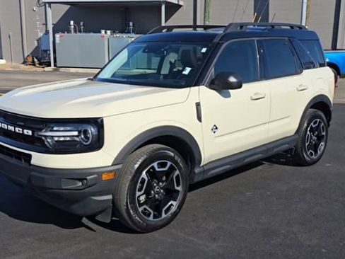 Certified 2024 Ford Bronco Sport Outer Banks w/ Tech Package AWD/4WD image 5