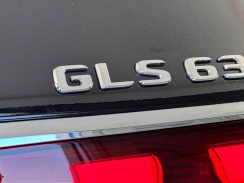 New 2026 Mercedes-Benz GLS 63 AMG 4MATIC image 19