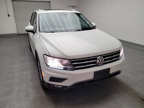 Used 2021 Volkswagen Tiguan SEL FWD image 14