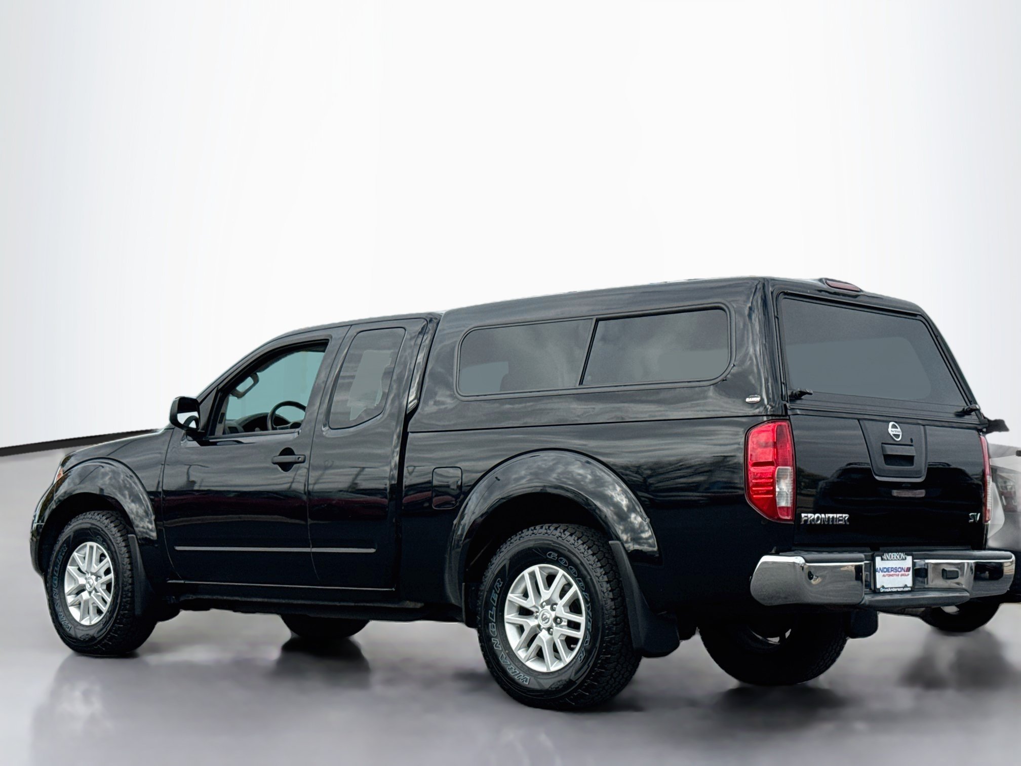 Used 2014 Nissan Frontier SV RWD image 5