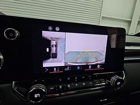 Used 2025 GMC Canyon Elevation w/ Convenience Package image 18